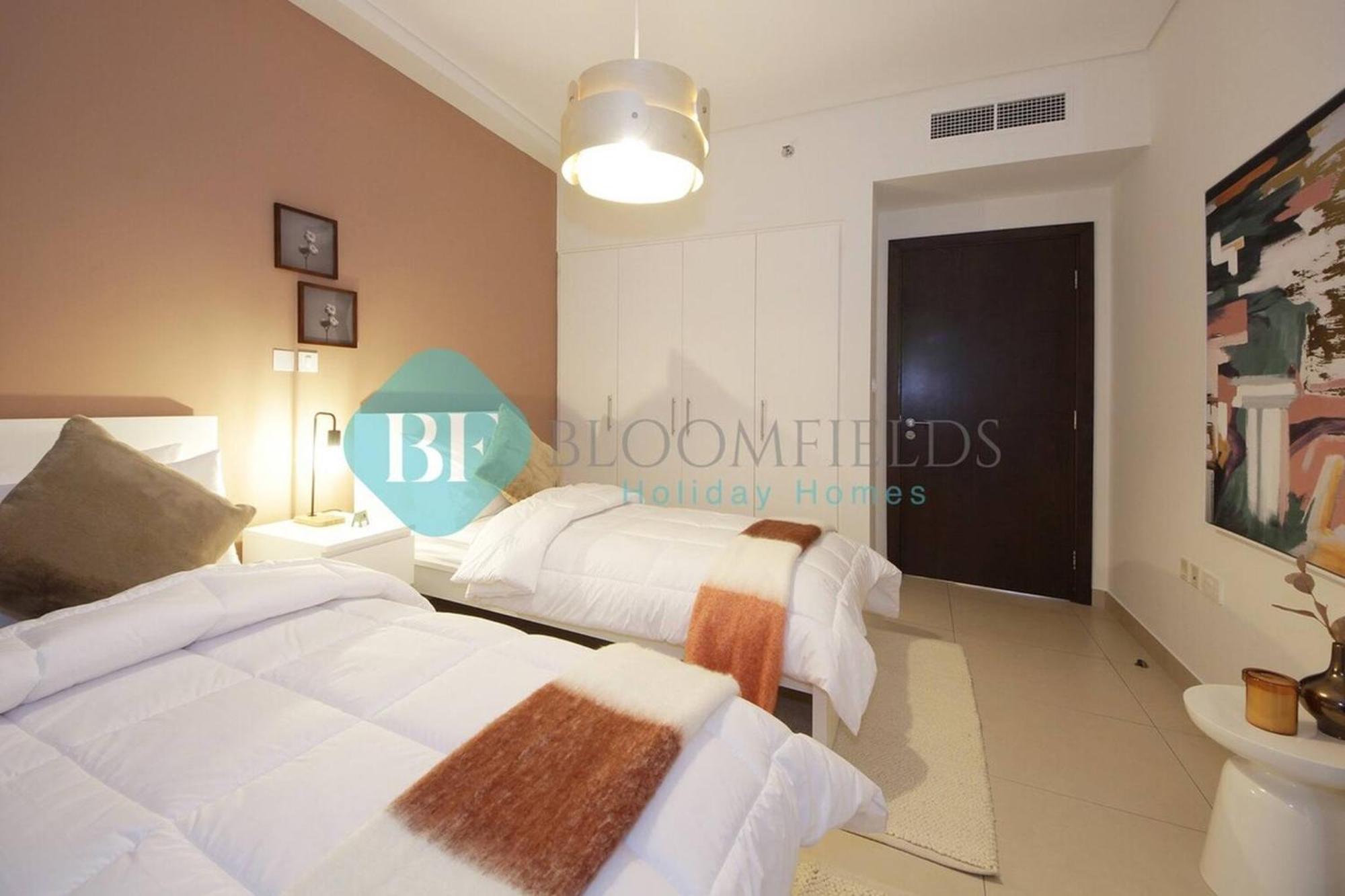Bloomfields Luxury 2br Wave Tower Al Reem *