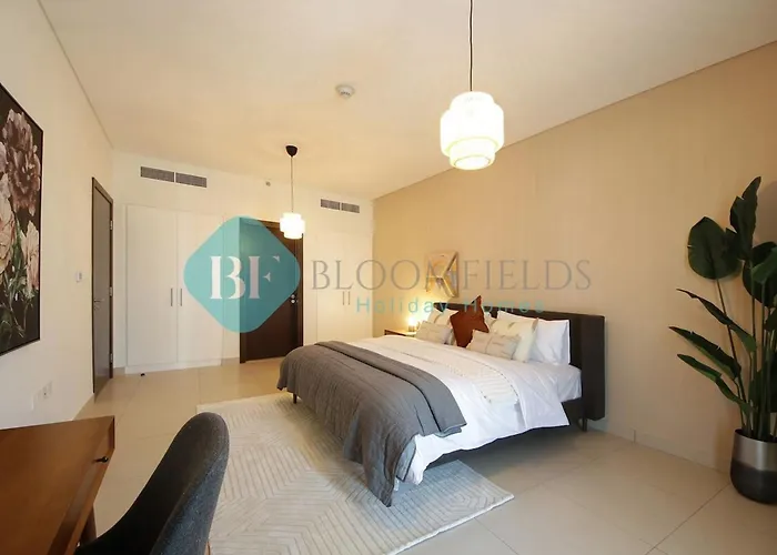 Bloomfields Luxury 2Br Wave Tower Al Reem